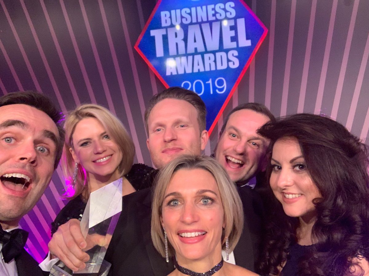 ClaireBarrie4's tweet image. Thank you ⁦@BBTAwards⁩ for a fabulous night. #winnerstable ⁦@BridgeStreetApt⁩.