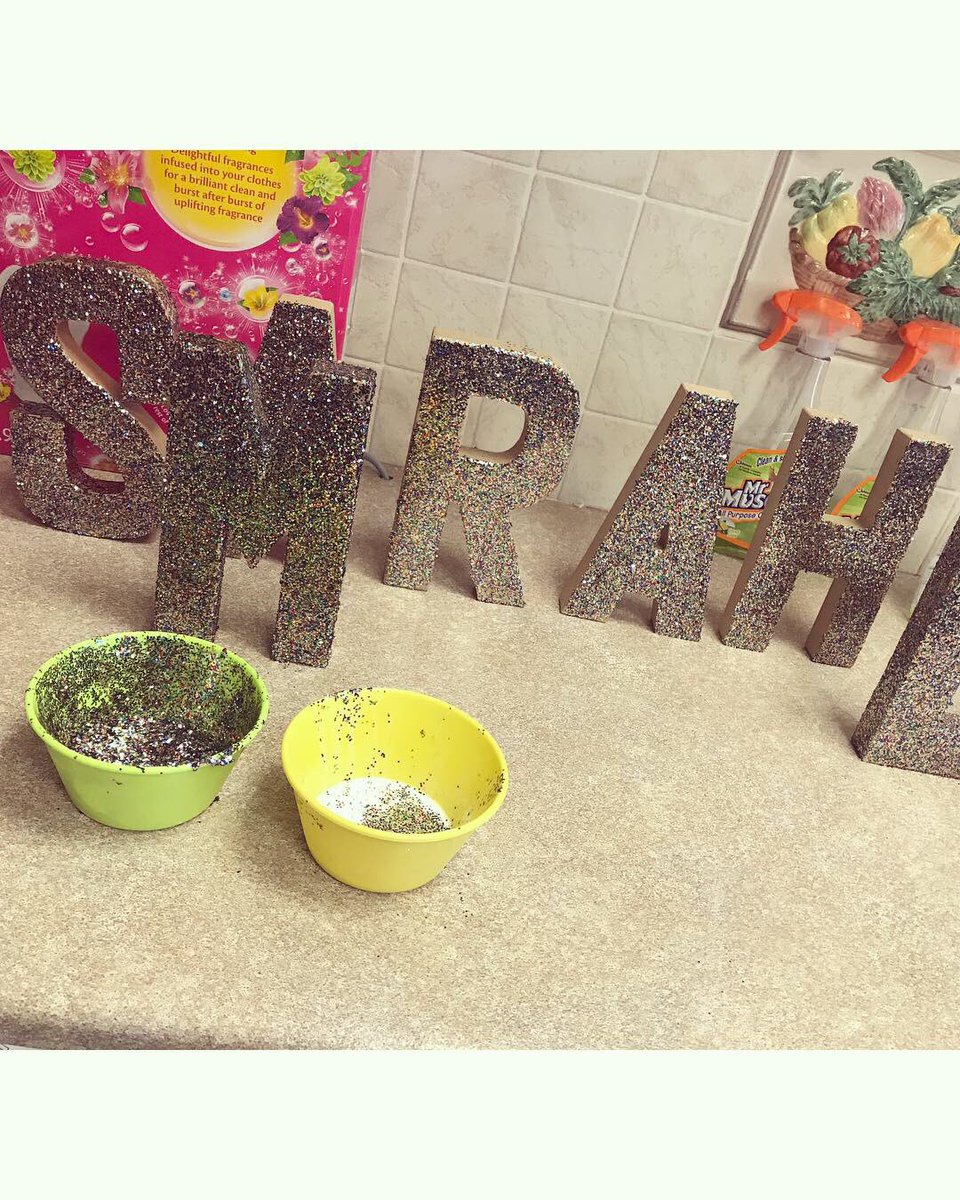 LoveHomeEc's tweet photo. TYs always love making these 3D glitter letters in their Creative Crafts class. Love how Shauna chose “BOOKS” instead of the usual initials! ✨ lots of mess but great fun!
Letters are from @vibesandscribes craft shop, Cork.
#Craft #diyireland https://t.co/Posrtd9a1M