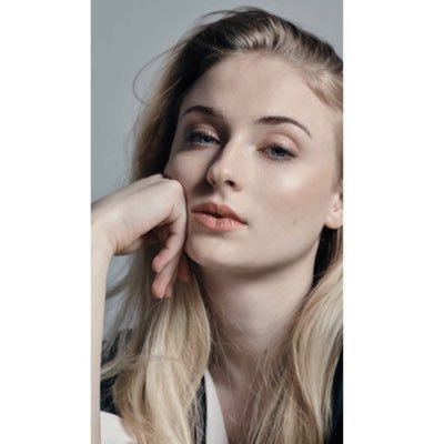LadyxStark's tweet photo. 👑- Sansa Stark.
👑- Game of Thrones Parody Modern/AU.
👑- Eldest-Living Stark.
👑- Just Shit-Posts tbh.
👑- There might be NSFW Stuff on my TL, sorry. 
👑- If you don't follow @ThisGrayArea, you're wrong.
👑- Not Affiliated with HBO, or "Game of Thrones". https://t.co/n2wd3EOKLf