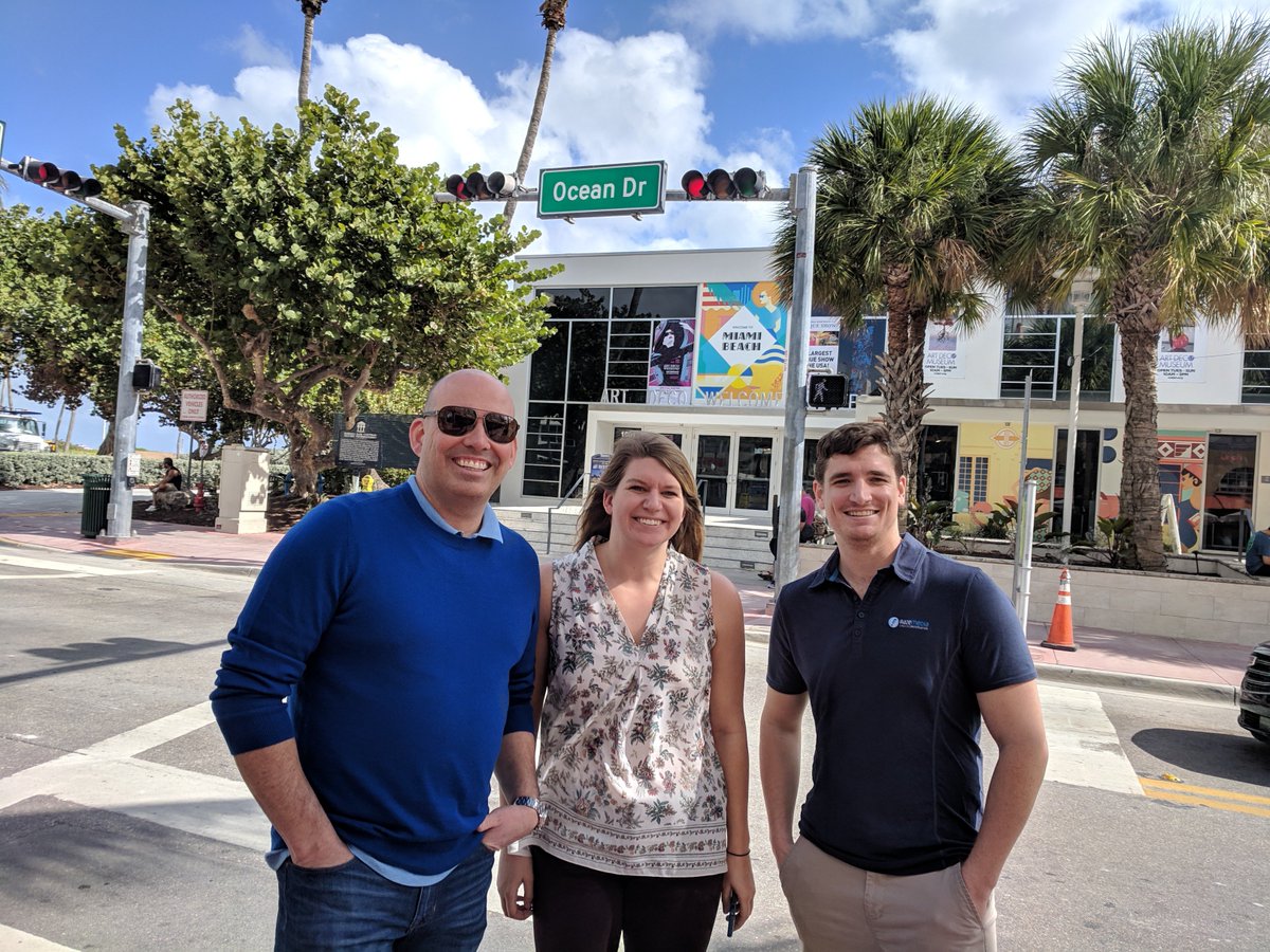 RazeMedia's tweet photo. Taking a lunch break on Ocean Drive! What a gorgeous day in Miami. โฑ๐ด #RazeMedia #305 #MiamiBeach #digitalmarketing #digitalagency #createconversation #businesstrip #socialmediamarketing #contentmarketing #SEO #webdesign #webdevelopment https://t.co/WsoYliBmvV