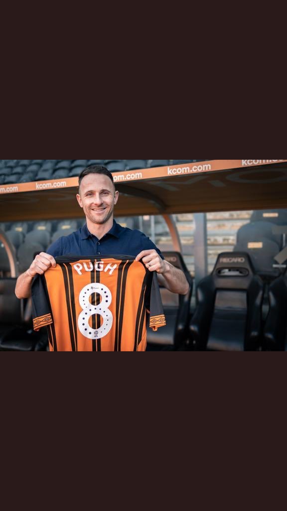 MarcPugh7's tweet image. Absolutely delighted to have signed for @HullCity - thank you to the lads, all the staff and fans who have made me feel so welcome. Really enjoyed my first training session and can’t wait to get started! 🐯