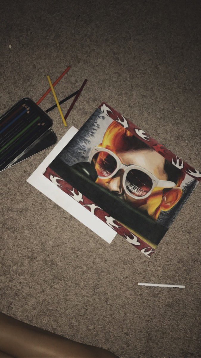 blurryvisionnn's tweet photo. been drawing my whole life- i also do graphic design, have played piano for 13 years, in a band, and love photography! i’ve also done illustrations for a book that will be in the Library of Congress https://t.co/tJJXfAOWvI