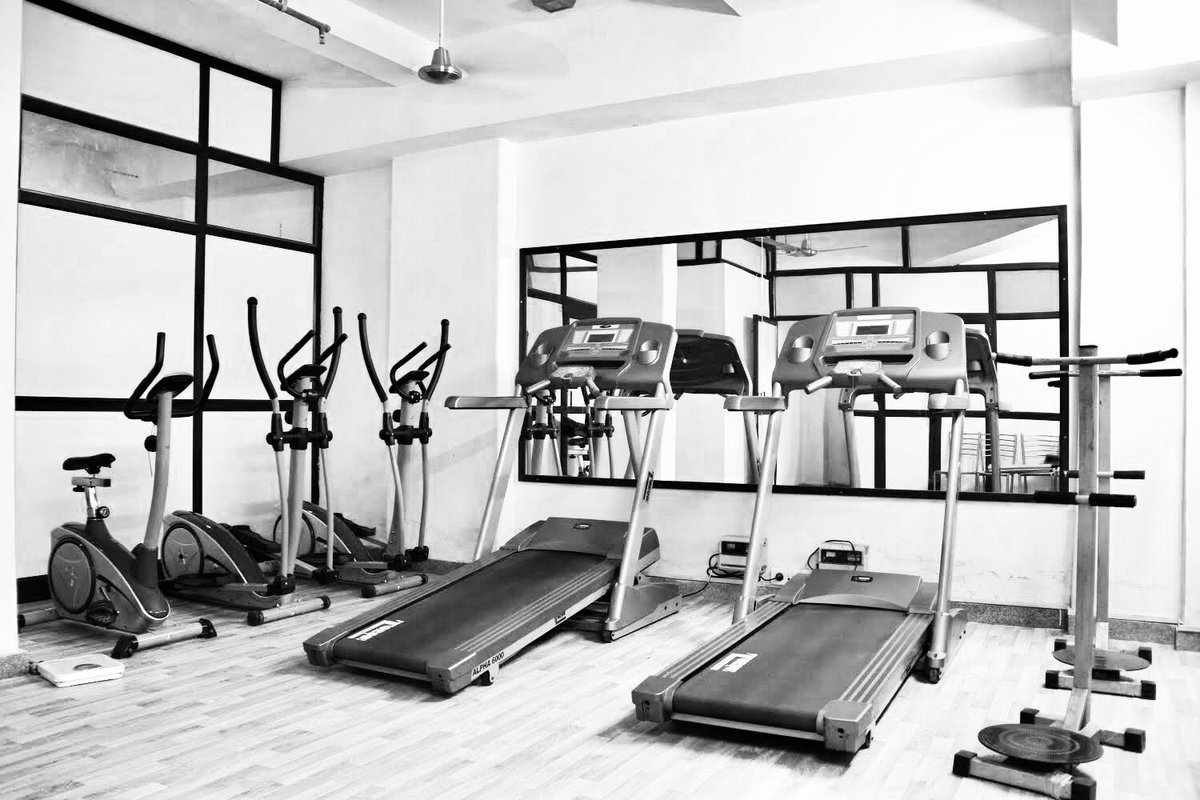 PetalsPg's tweet photo. At #PetalsPG we offer the #highstandard of services like #Gymnasiums. #GirlsAccommodation
 #studentlife
  #FitnessLife
  #fitness
 #gym
 #gymlife
  #stayfit
 #FitnessGoals
 #FitnessMotivation
 #FitnessConcsiousness
 #FitnessLover
 #HealthyBody
 #HealthCare
 #HealthyLife https://t.co/wqVRMjJVPo