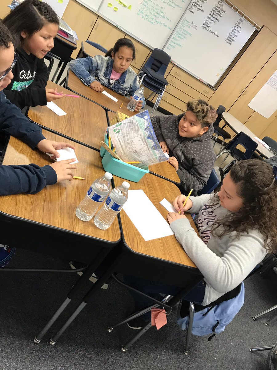 MrsCrook1126's tweet photo. #WonderCrooks had a special middle school visitor come in and teach us how to create #AVID Islands! #tcsdshare @MapleColts https://t.co/VoyXBzscVX
