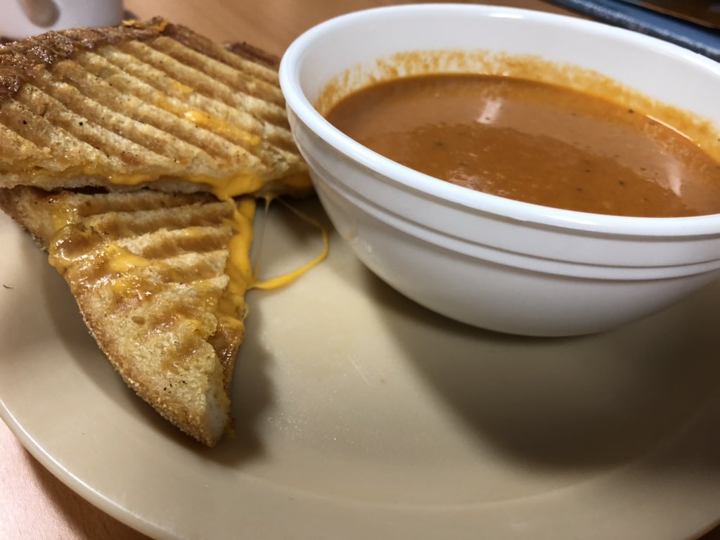 mrianvickers's tweet image. On a day like today; there is nothing better than a pressed @BothwellCheese Grilled Cheese sandwich with a bowl of house made roasted tomato soup. @Diversity204 ‘s Pangea’s kitchen @uwinnipeg #campusfood