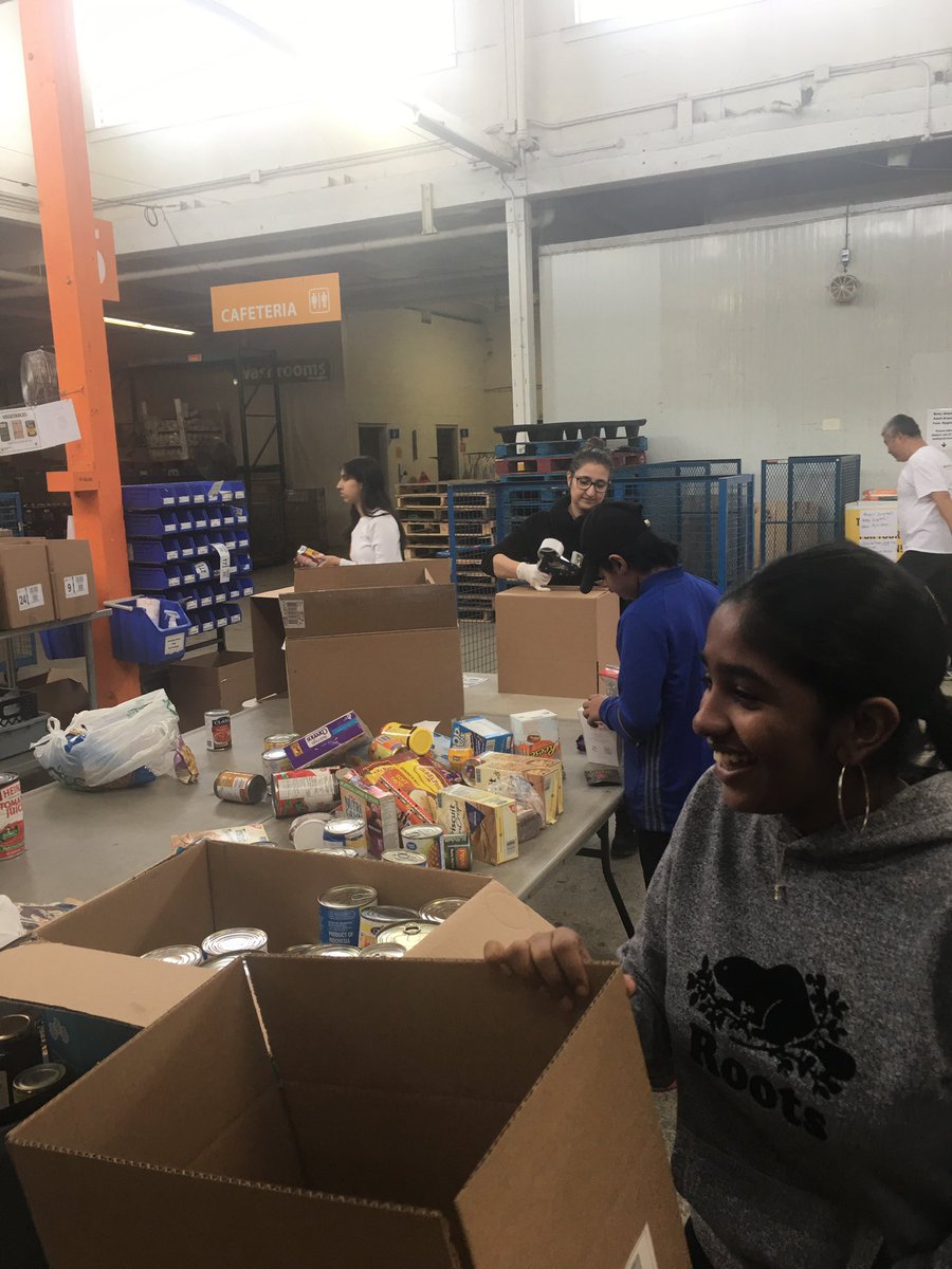 Mrs. Fera tweet media