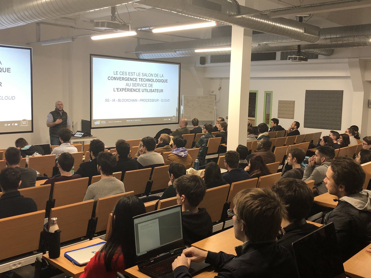 LeaPeersman's tweet photo. @matdero raconte les grandes tendances du @CES aux étudiants d’@hetic #behetic #5G #ai #IoT #dreambigger https://t.co/awUVDpej5O