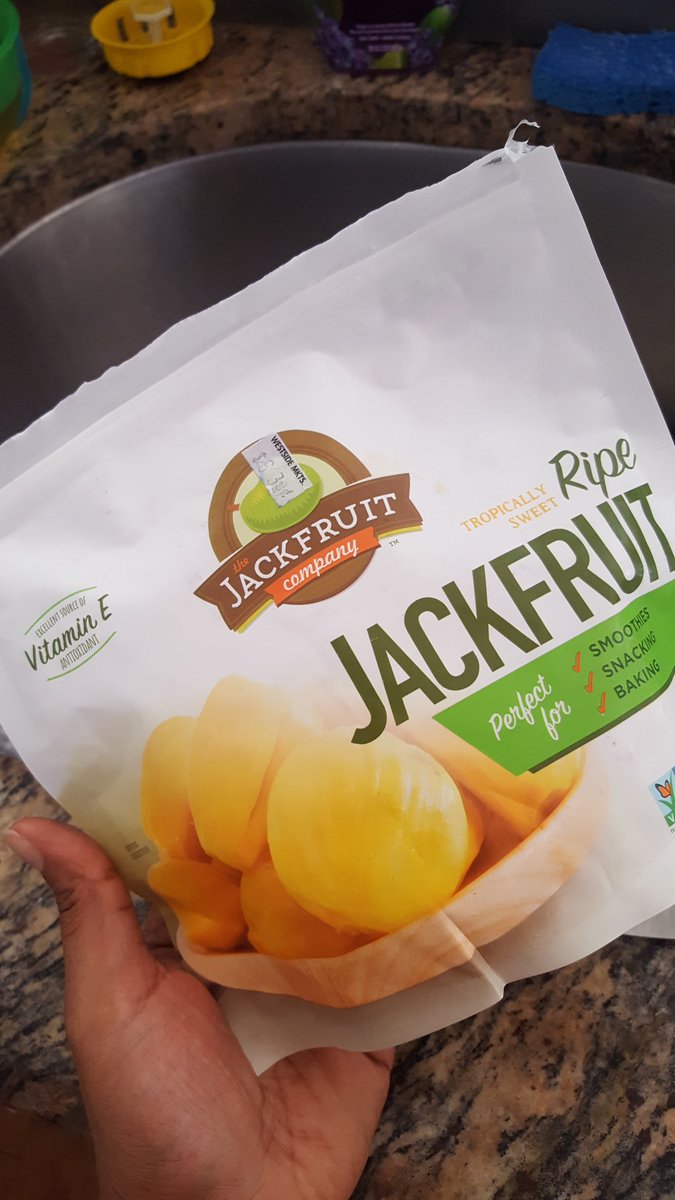 SBnaturelle's tweet photo. Jackfruit smoothie! 😋
#ASmoothieADay https://t.co/AxjbvAgeWz