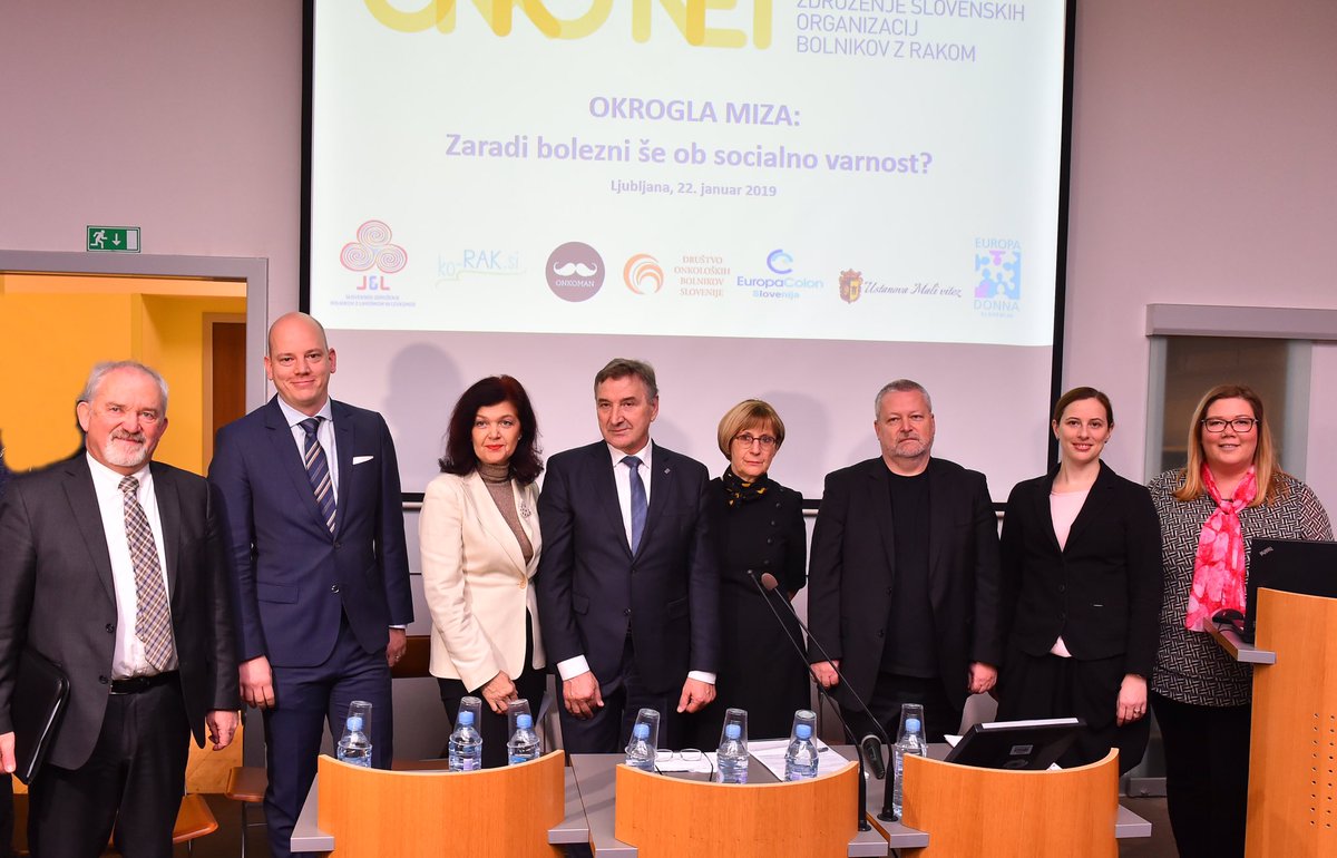 EuropaDonnaSLO's tweet photo. Združenje slovenskih organizacij bolnikov z rakom ONKO NET je na današnji okrogli mizi z naslovom "Zaradi bolezni še ob socialno varnost?", opozorilo na številne socialne izzive, s katerimi se soočajo bolniki z rakom in mnogi drugi kronični bolniki. https://t.co/dCzpSq2Fp9 https://t.co/9YYufBqGNH
