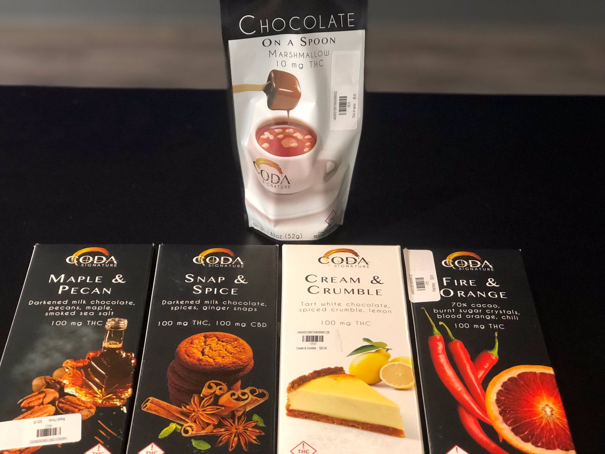 ChronicCortez's tweet photo. Try out some of our 3rd party products today 😁 The Snap and Spice is a 1:1 CBD/THC! @CodaSignature 

#letthechronicbeyourtherapy #highlifesociety #recreationalmarijuana #chronictherapy #thc #cbd #budtender #edibles #weededibles #coloradomarijuana https://t.co/ghk886bl6B