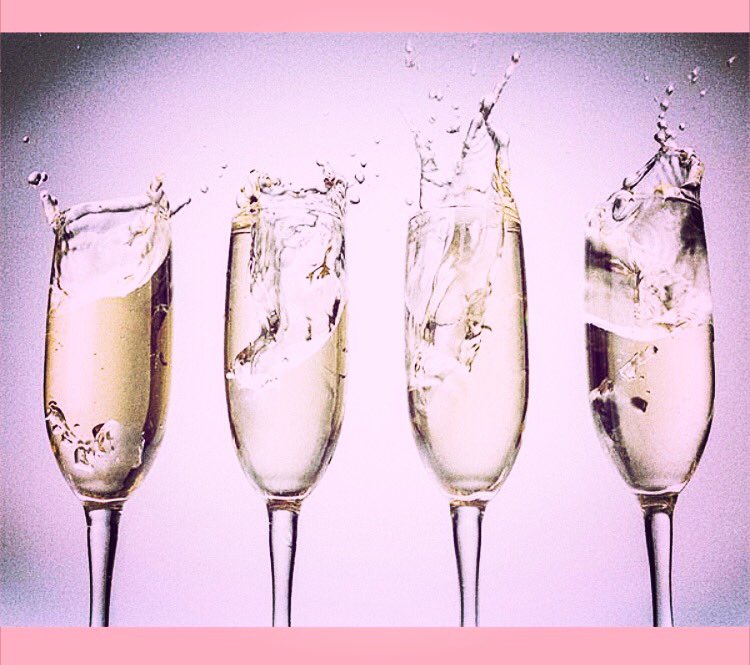 🌸🥂 BOTTOMLESS FRIDAYS 🥂🌸 

Our last few Early Bird tickets are selling fast! Get yours now before they’re gone 🙊

Only £10 for 5 hours of UNLIMITED prosecco, the perfect way to end dry January 💕 click the link below to get your ticket now. 

bit.ly/2R2lURT