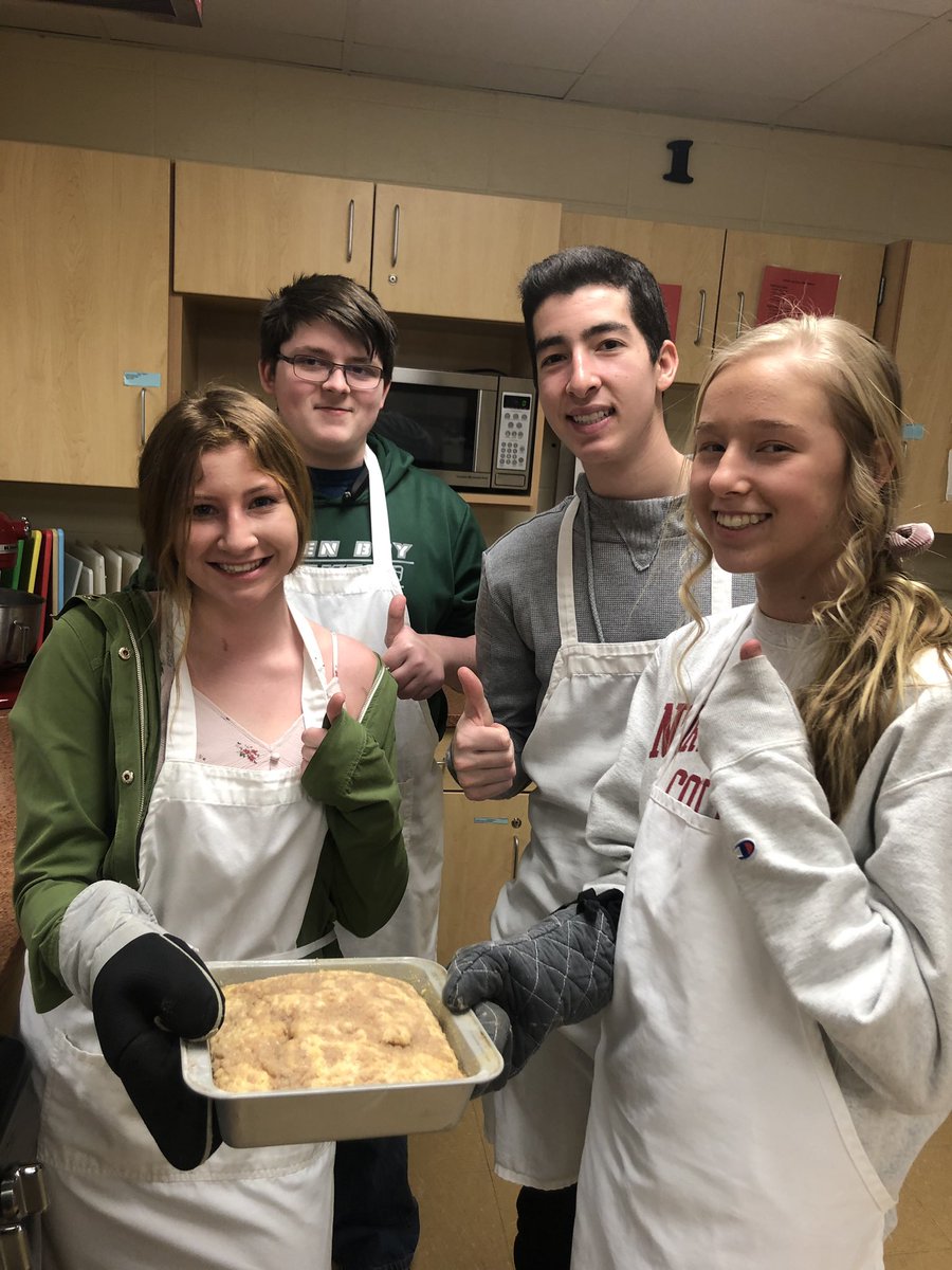 MissSavitski's tweet image. ‘Big eats in Culinary Arts II today’ #coffeecake #quickbreads #dropbatter