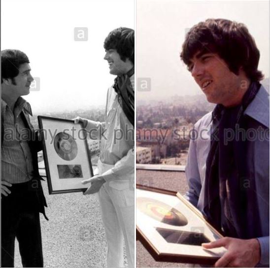 GlenCampbellFOG's tweet photo. OTD #1969 #WichitaLineman awarded Gold Single by the @RIAA Here producer #AlDelory presents songwriter @realjimmywebb with his Gold Record Award. @GlenCampbell @CapitolRecords @WreckCrewFilm @donnadelory https://t.co/xmcKlMSAkP