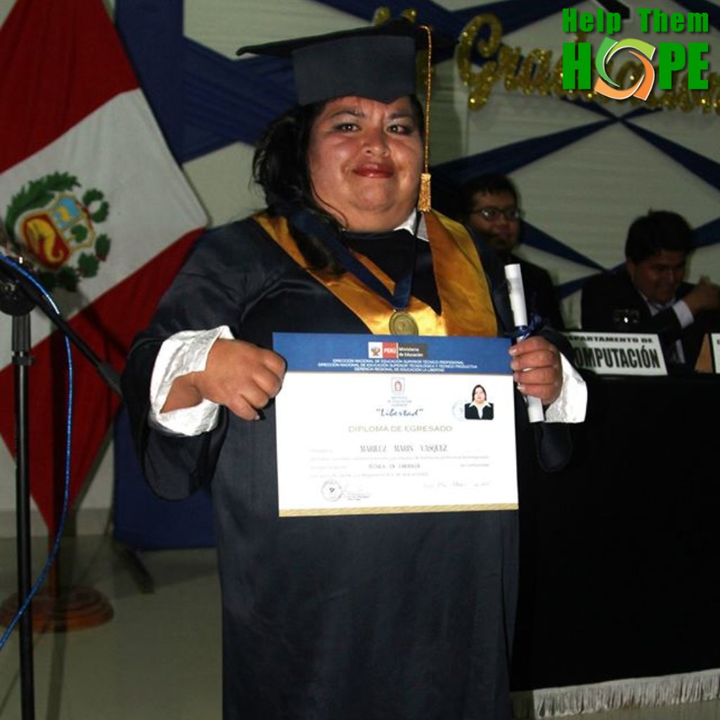 HelpThemHope's tweet image. Mariluz&apos;s dream!

 &apos;I want a have a good job and become a professional.&apos;

Mariluz is making fantastic progress. 

#Dreams #HOPEDreams #HelpThemHOPE #HOPEScholarship #Scholarship #BehindTheScenes #Peru #Lima #peru #perseverance #strength #inclusion #equality #bridgingthegap