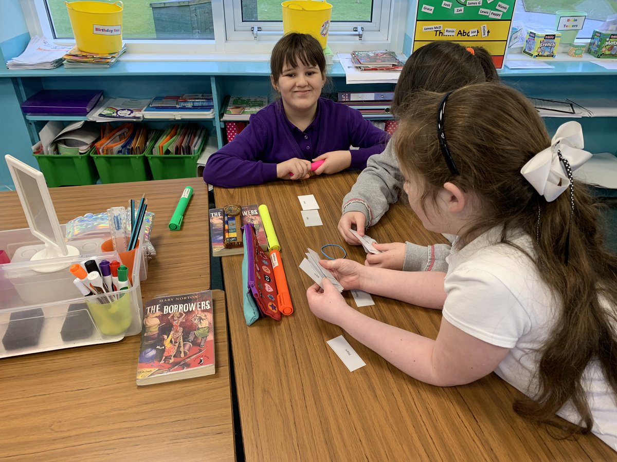 MrsSwanBX's tweet photo. We worked in pairs to match Scots words with English words. We found some words fairly easy but some of the words were quite unfamiliar ๐ค๐ด๓ ง๓ ข๓ ณ๓ ฃ๓ ด๓ ฟ #BPSScottishWeek https://t.co/Np2tnttFs0