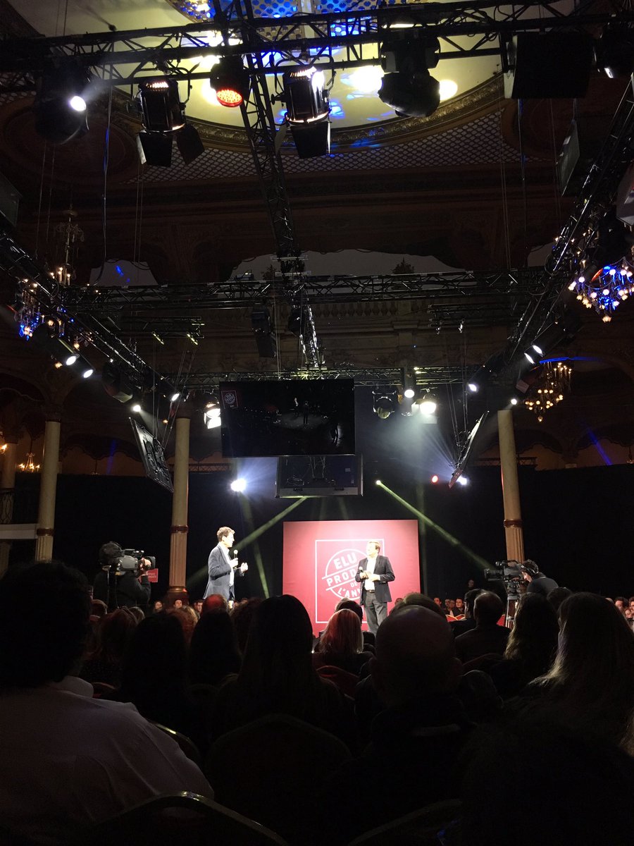 ModeMiko's tweet image. [Ceremonie des remises des Trophées 2019 | Elu Produit de l’année]💡 @pdafrance  débat d’experts sur l’intelligence artificielle avec @StephaneMallard - @SogecMarketing présent avec toute son équipe business ! #IA #MarketingDigital #MarketingStrategy #DigitalTransformation