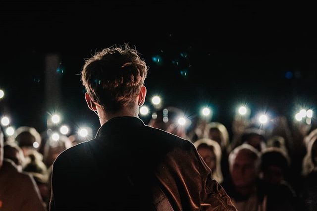 Danke an alle, die gestern in München dabei waren! War meeega! ❤ Gleich geht's los in Frankfurt 🙌 📷: @janphilippbehr (Hamburg)

#timkamrad #teamkamrad #downandup #tour #live #band #singer #songwriter #party #goodtimes #happy #love #find #enjoy #insta… bit.ly/2RaJcVO