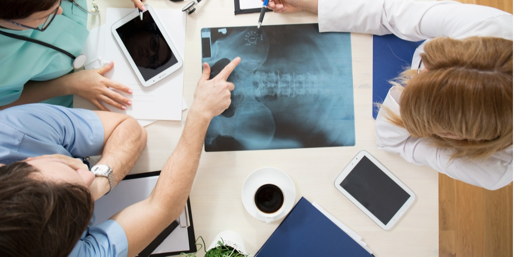 jbjs's tweet image. There is no standardized complication classification system that has been evaluated for use in pediatric or general orthopaedic surgery. Instead, subjective terms such as major and minor are commonly used. hubs.ly/H0ggMpg0 #JBJSOpenAccess