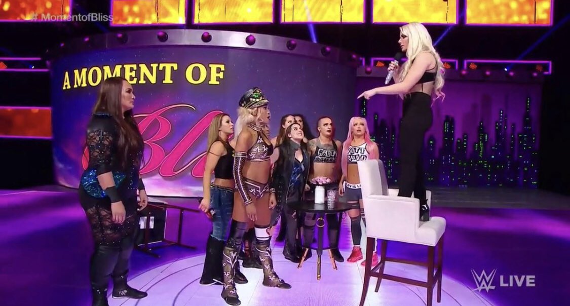AlexaBliss_WWE's tweet photo. Fun fact: sometimes I like to stand on chairs &amp; yell at people https://t.co/RTiPrkqs6f