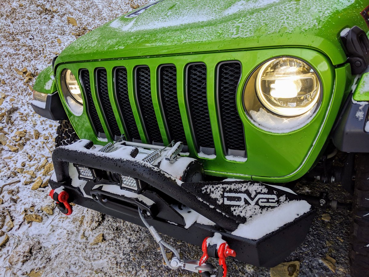MutinyOffroad's tweet photo. #Snow #Adventure #Asheville #Mountains #JeepLife #Wrangler #coldaf https://t.co/kJ8bWEZRkP