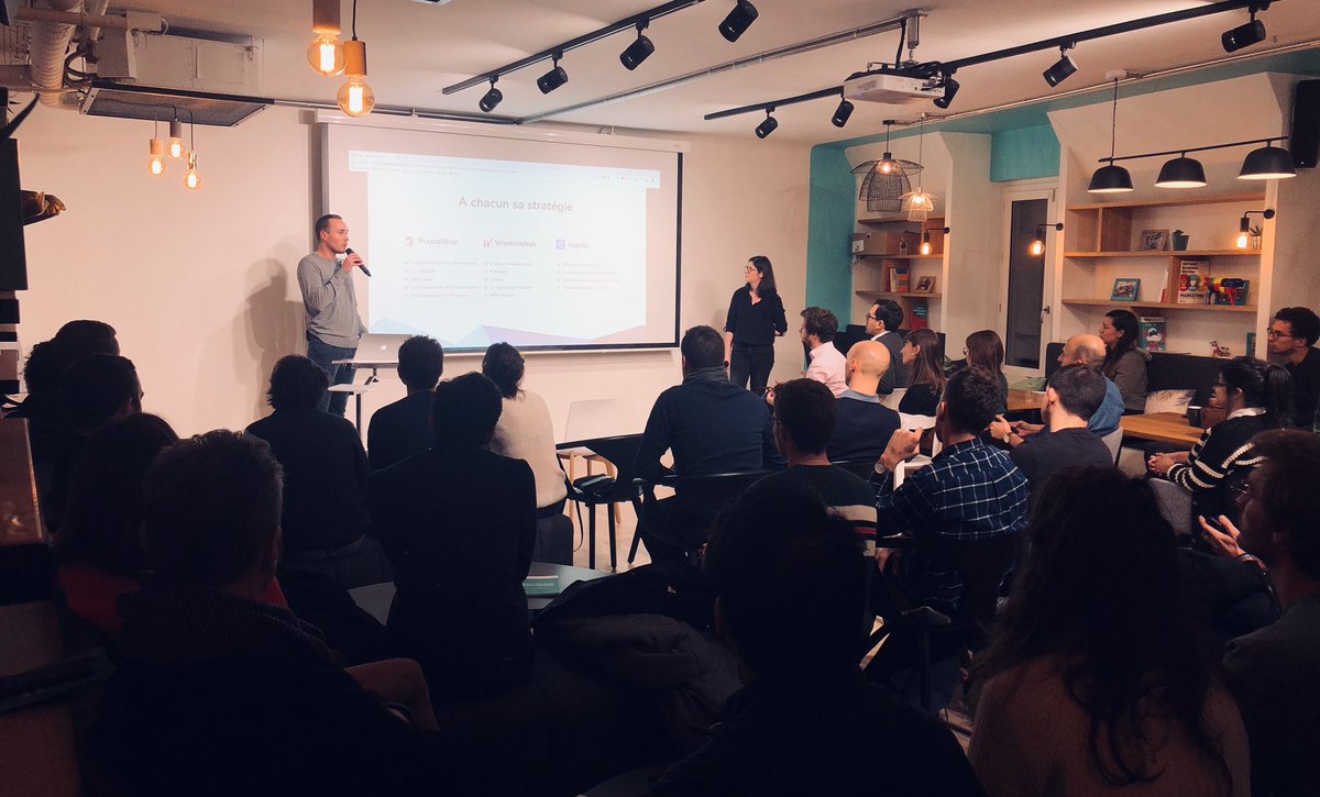 LaProductConf's tweet photo. 👏👏Merci à @ALMeens pour ça présentation ! 
🌏👩‍💻👨‍💻Place à @AlexHarryEven d'@algolia &amp; @maximebiloe de chez @weekendesk_fr pour parler d'internationalisation 
#I18N #MeetupLPCx https://t.co/WCirPbyVBN