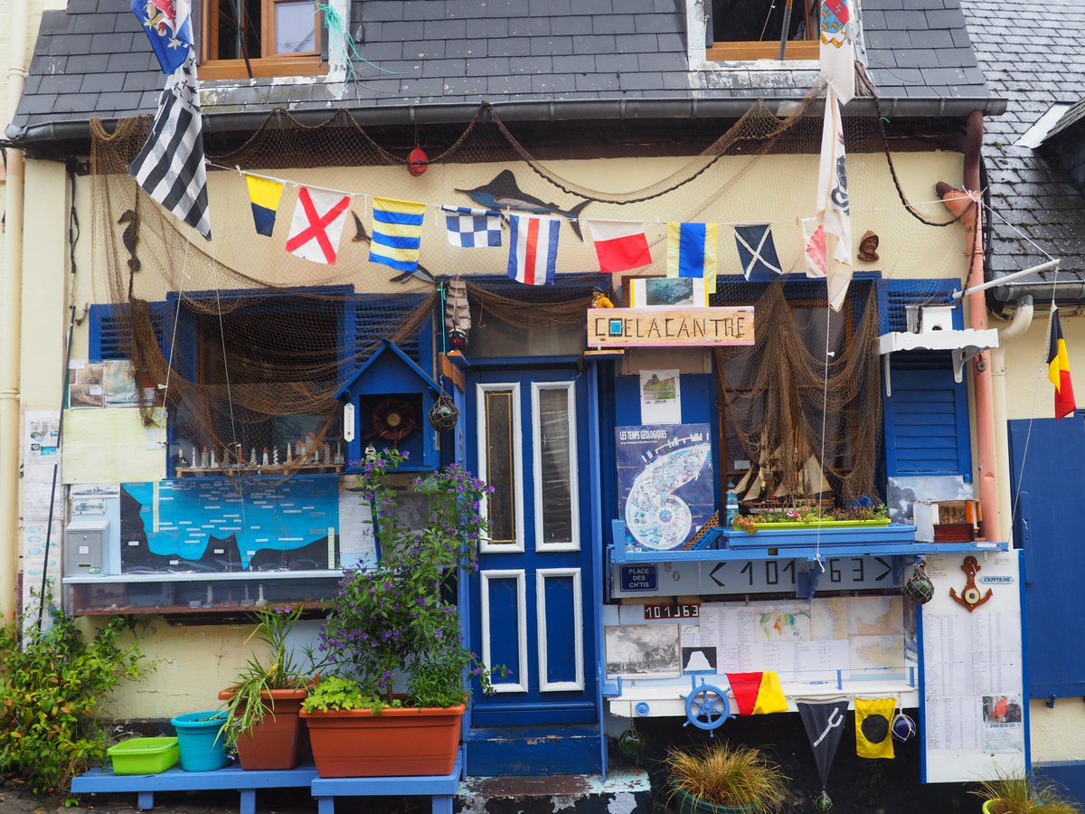 BlogAllantVers's tweet image. P4 #BattlePhoto Une façade pour le moins décorée.