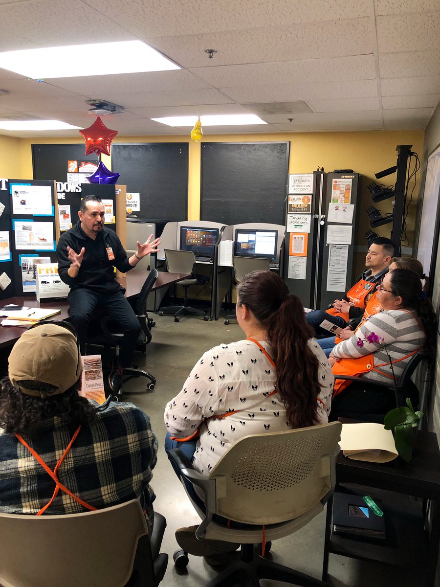 vida_kalhor's tweet image. SAW event getting kicked off this morning with our special guest Hector from Carpet Pros!! #sawevent @vcolbeckHD @HDdana @Jaime_HD_D25 @DennisTaylorHD