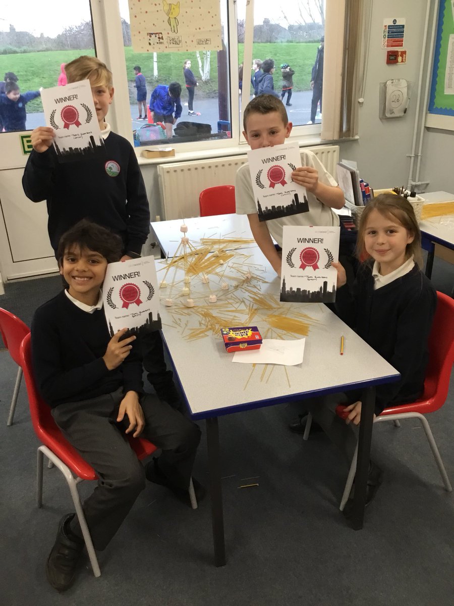 BrookfieldSM3's tweet photo. A big thank you to Penny the Structural Engineer for challenging our children to build their own structures. Ryan from Topaz class said ‘This was the most amazing lesson every!’. The winners of the tallest tower were pleased to receive an award! 👷🏽👩🏾‍🏫👩🏽‍🏭👷🏻‍♀️ @PrimaryFutures https://t.co/qilZP7hbqZ