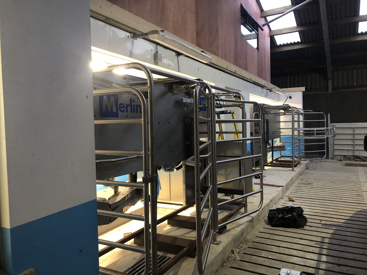 mckee_ni's tweet image. And on to the next install another 4 M2erlins. @FullwoodLtd  #m2erlin