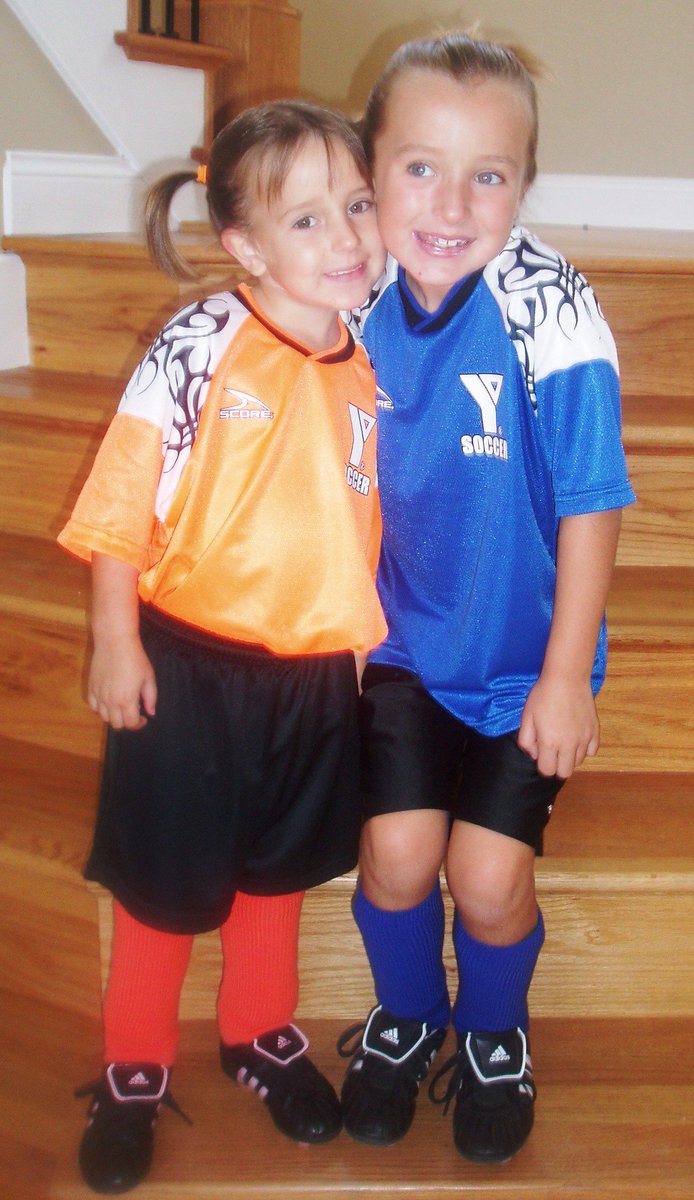 Because of their age difference, this season marks the only time Clinton Prairie senior Tatum Neal and her sister Tynlie, a freshman, have had to play on a team together. For more see  today's Times at
ftimes.com/common/story.p…