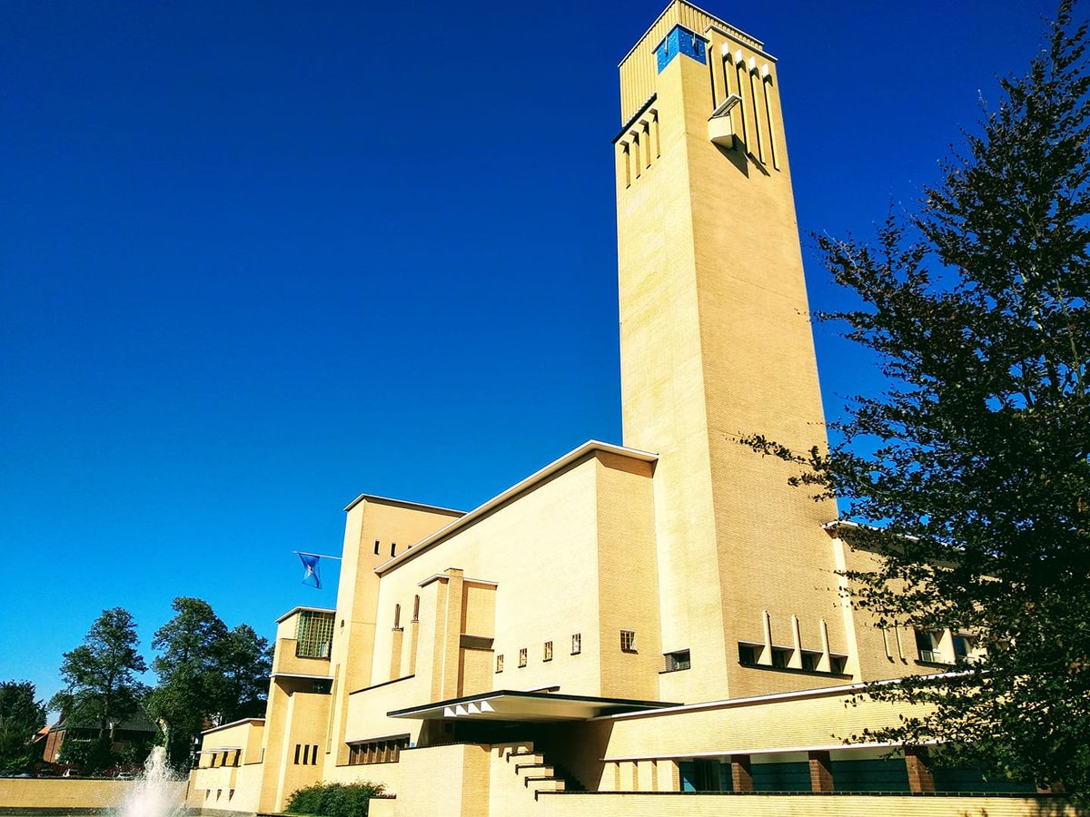 Hilversum zoekt stedenbouwkundige die 5 maanden mee wilt helpen "bouwen" aan een scala van uitdagende en mooie projecten. Top gemeente, leuke afdeling en  fijn team..:-)
 app.flextender.nl/jobs/detail/k8…
PS Reageren kan tot komende donderdag 24/1 09h!