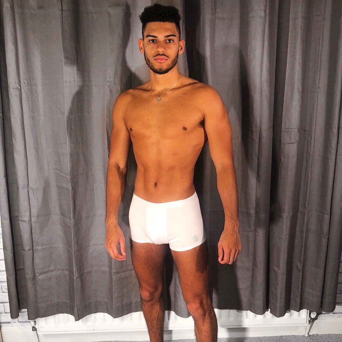 FitFamousMales's tweet photo. Jeez! @Jacksweekender is looking good in @BOXR_BOX 😜🔥 https://t.co/9OTHB5lx4F