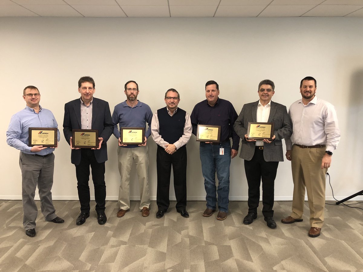 langtonrj's tweet photo. Proud to recognize @CEMEX_USA @Victorville1916 @CemexKnoxville Clinchfield, Lyons, and Wampum plants for Zero #LTIs for employees and contractors in 2018! #Zero4Life @Churus121 @hbolioa @steveo_switzer https://t.co/nqhYJlz4yY