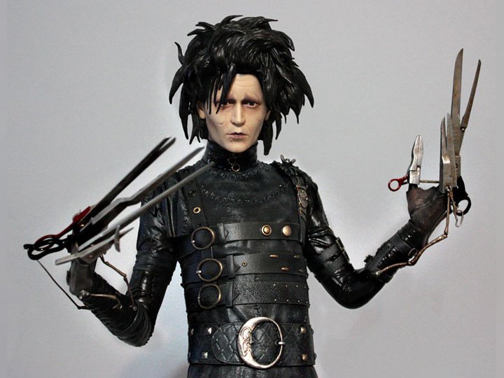 WhiskyGalore0's tweet photo. #MyStylistLeftMeLooking Like Edward Scissorhands is pissed https://t.co/JEj5iF4kpT