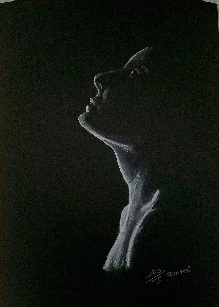 Pastel blanco en hoja negra. Espero les guste. #dibujos  #dibujosdeleoferrazzi #lapiz, image size:857x1200