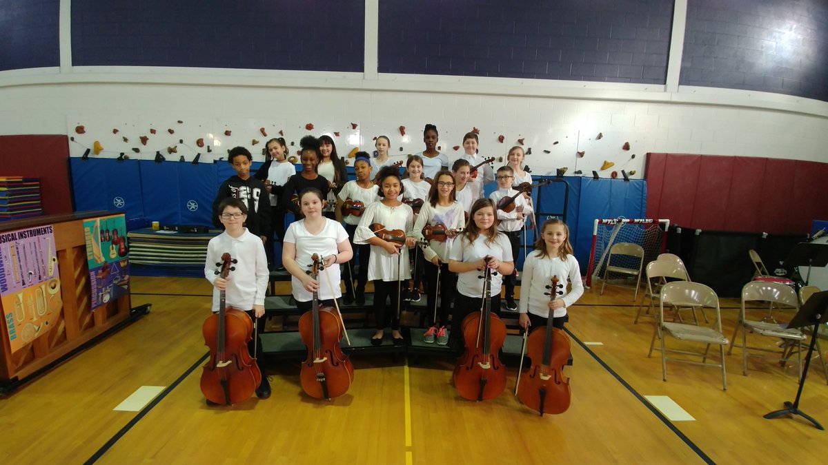 GreeceStrings's tweet photo. WOW! Longridge Advanced Orchestra did a great job at their Winter Assembly!! Way to go Strings!! @GreeceCentral @LongridgeGCSD @GreeceLRPTA @GreeceMusic @GCSDsuper https://t.co/0zMzJ93jn7