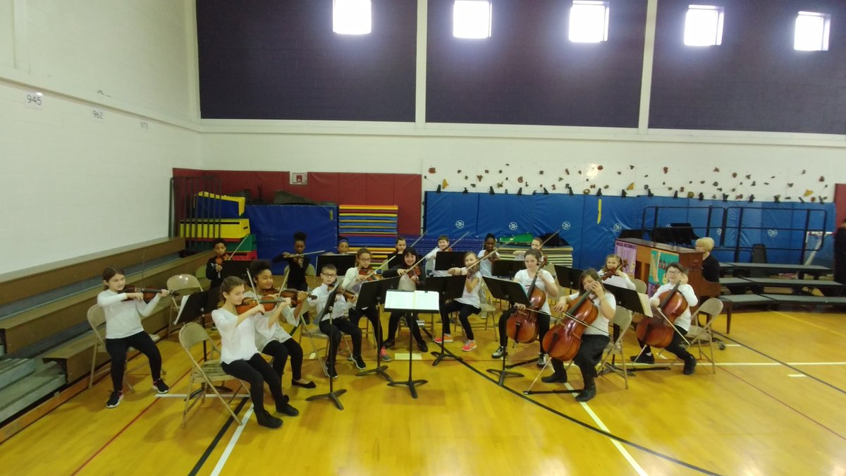 GreeceStrings's tweet photo. WOW! Longridge Advanced Orchestra did a great job at their Winter Assembly!! Way to go Strings!! @GreeceCentral @LongridgeGCSD @GreeceLRPTA @GreeceMusic @GCSDsuper https://t.co/0zMzJ93jn7