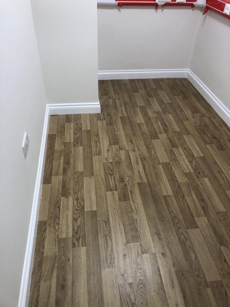 M2Flooring's tweet image. Polyflor Rustic oak laid to house with coved skirtings