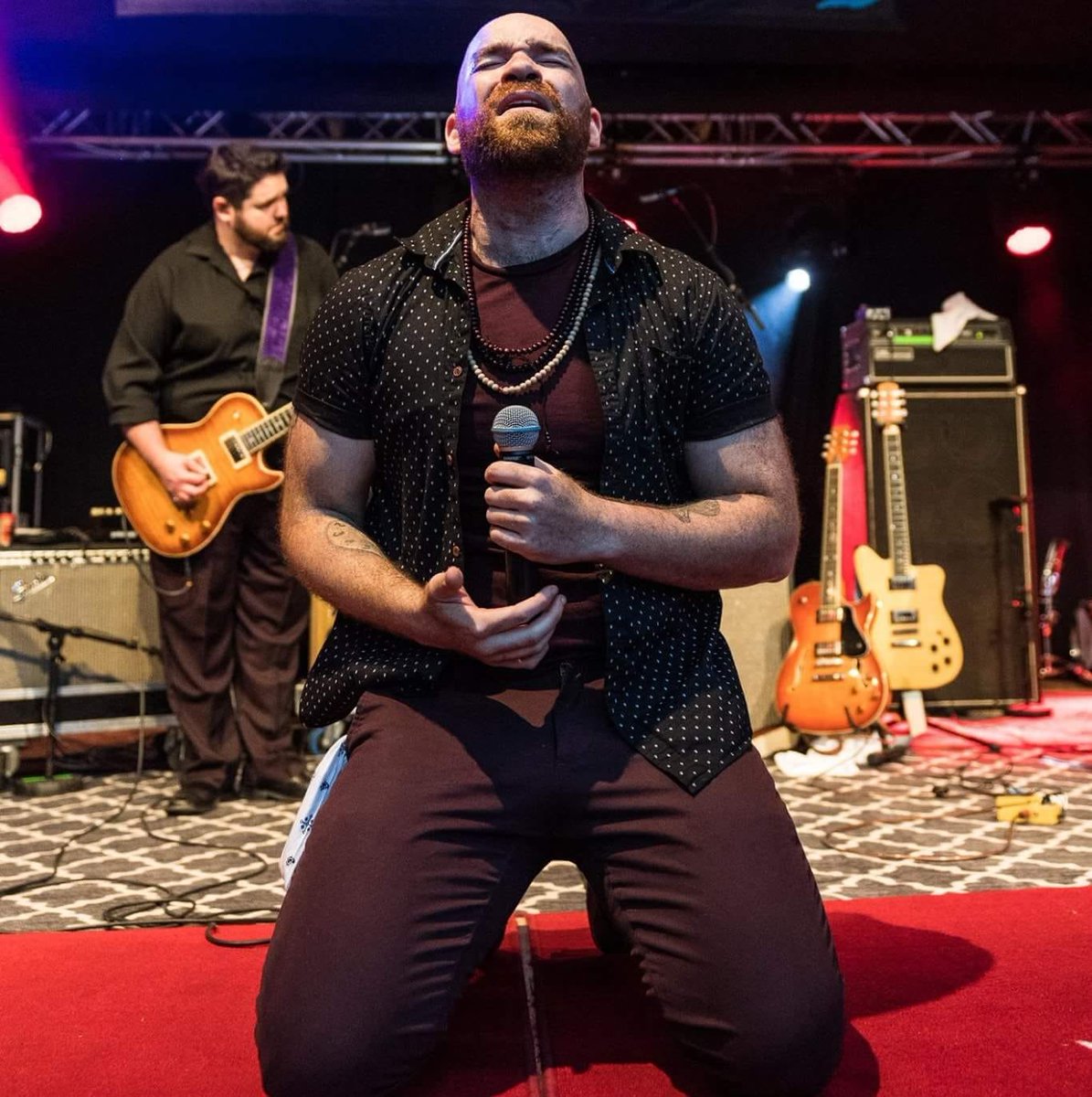 It is with sadness that we say goodbye to #MikeLedbetter, the powerhouse Chicago vocalist who partnered with #MikeWelch recently, and appeared at #DohenyBlues with Nick Moss in 2013. Condolences to his wife, manager Gina McClain, the Delta Groove team, bandmates &amp; fans worldwide.