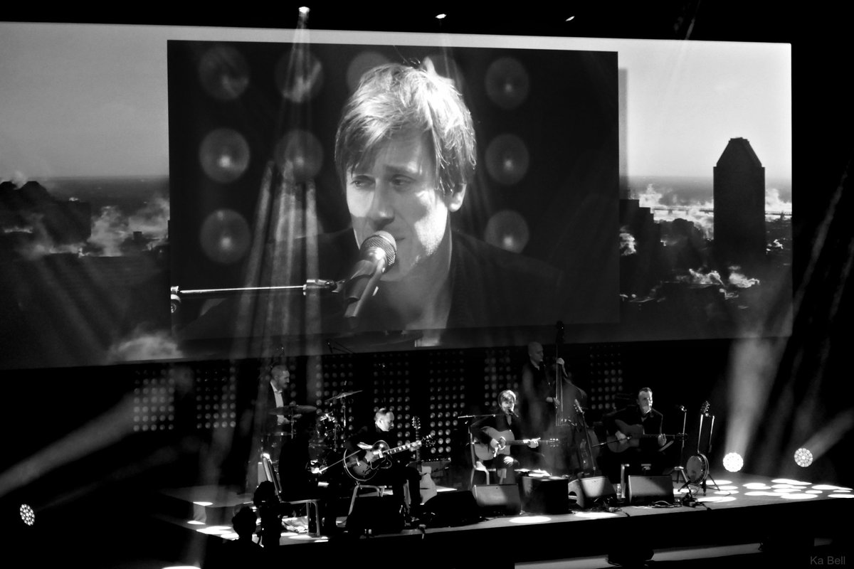 _Ka_Bell_'s tweet image. #ThomasDutronc #photography #photo private concert 22 01 19 © Ka-Bell.com