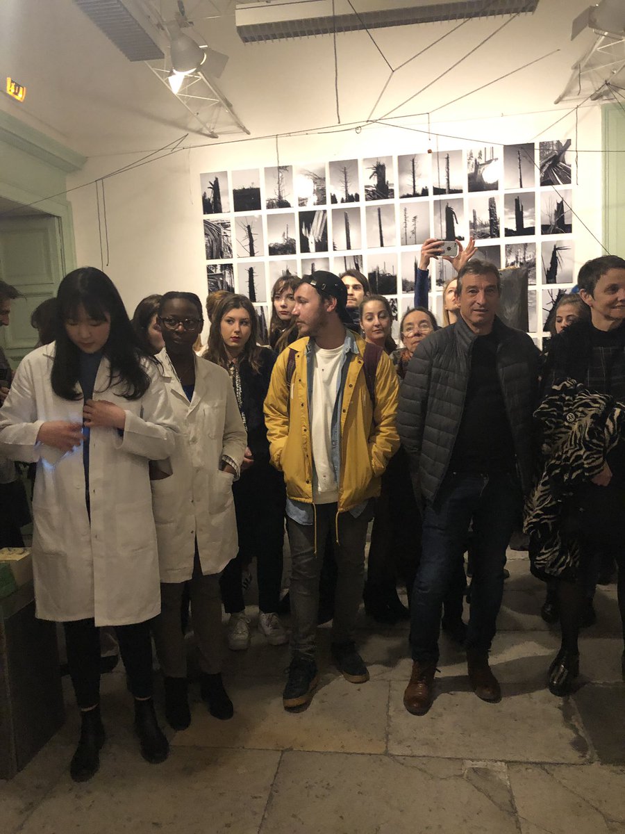 Rencontre FrancoAllemande #maisonHeidelberg #Phototropia #synesthésie avec  #élèvesduLyceeGFreche  #étudiantsfacdesciencesMontpellier et les #2emannéeMoCo en présence du Ministre de l’Education  et de la Culture Ulrich Commerçon Je représente  @Saurel_P