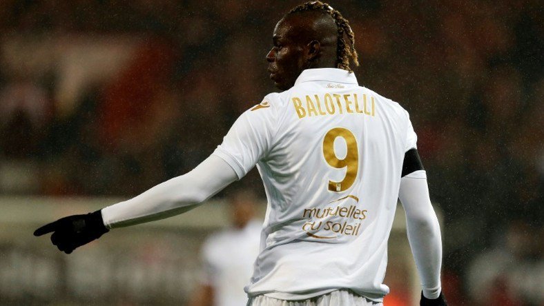 Mario Balotelli agrees to join Marseille for six months thepoise.ng/mario-balotell…