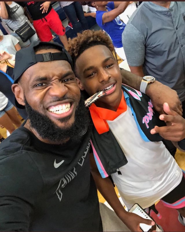 itsBronnyJames's tweet photo. Best friends for life!! LOVE YOU DAD!💯👑❤️ #JAMESGANG @kingjames https://t.co/Ql3IvTGdeS