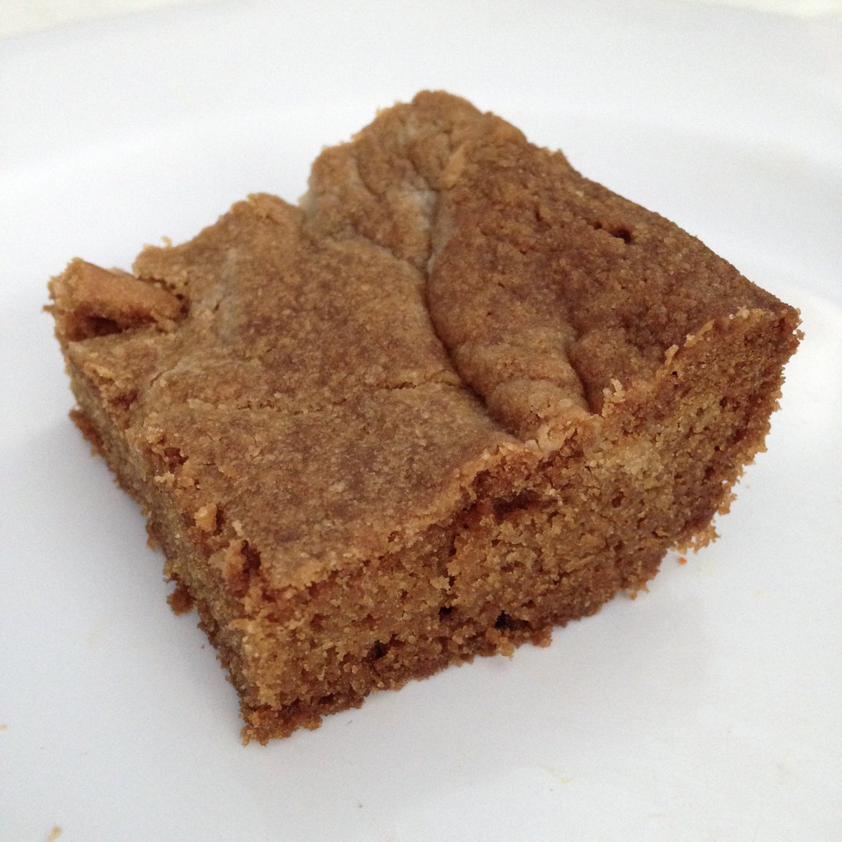 thetammyjo's tweet image. Wanted to try another recipe from @DixieCrystals for another #Goodcookies #charity event but also it is #NationalBlondeBrownieDay so it worked out great. the outside is crispy but not hard, the inside very brown sugar sweet but definitely a brownie texture.