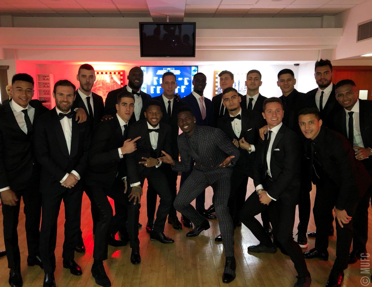 ManUtd's tweet image. Squad. 😎 #United4UNICEF #MUFC