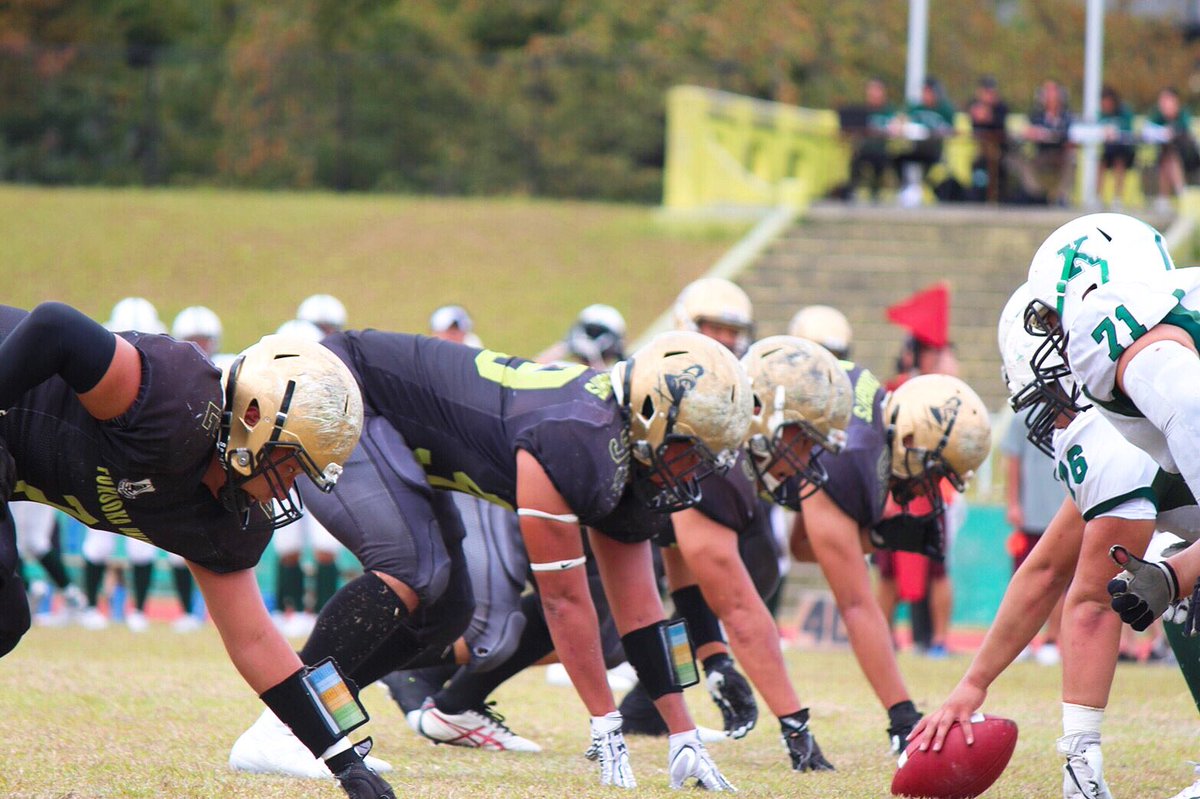 BlackKnights202's tweet photo. 福岡大学Black Knightsはインスタグラムでも活動を行なっております🏈

試合毎の写真や行事などの写真など様々なものが掲載中です！

興味のある方は是非！！！ 
↓↓↓↓↓↓
https://t.co/x96dWoian6

#福岡大学 #アメリカンフットボール #BlackKnights #九州制覇 #GOAT https://t.co/ur0OBWsOBO