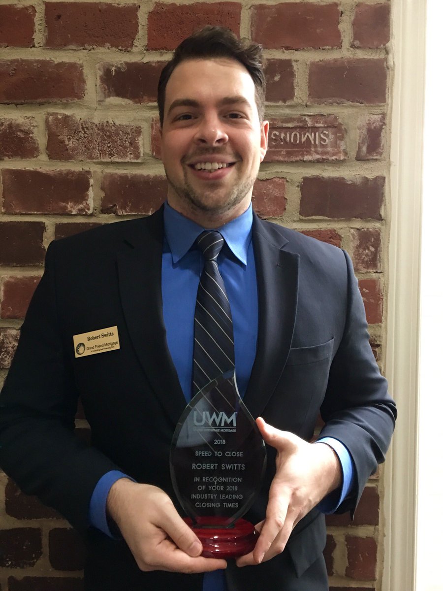 SirRobinSC2's tweet image. I know this is more of a gamer twitter account but I won an award for fastest closings from the #1 wholesale investor in the country! #mortgagebrokers #mortgage #Atlanta #Georgia #RealEstate #Loans