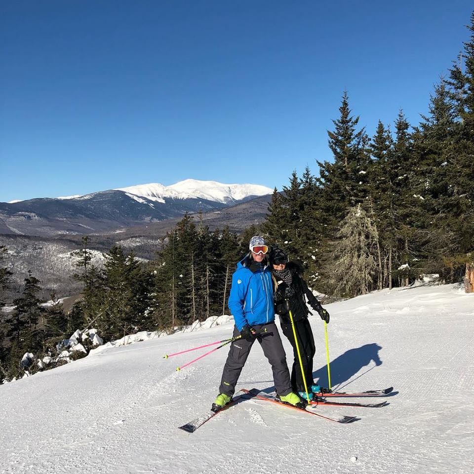 BlackMtnNH's tweet photo. Legendary conditions, legendary guests. Thank you to Glen and Kimberly Plake for including us on your #DownHomeTour! Your enthusiasm for the sport and for our mountain is top notch. Come back soon! #LicenseToThrill #GetBacktoBlack #WhiteMountains #JacksonNH @SkiNewHampshire https://t.co/4ArOweWKAL