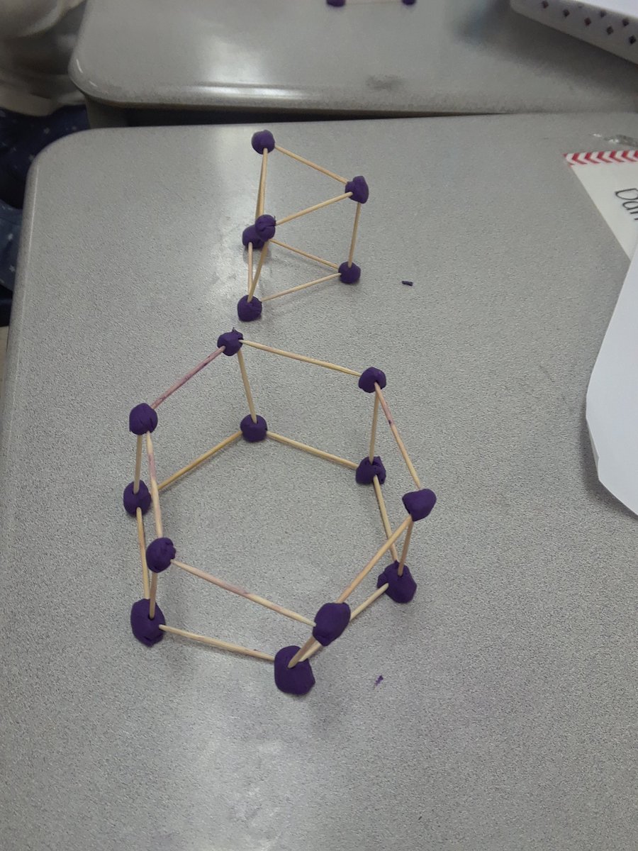 mmeperrin2018's tweet photo. Building 3D shapes today! Part 1 https://t.co/BZPkhPJTLn