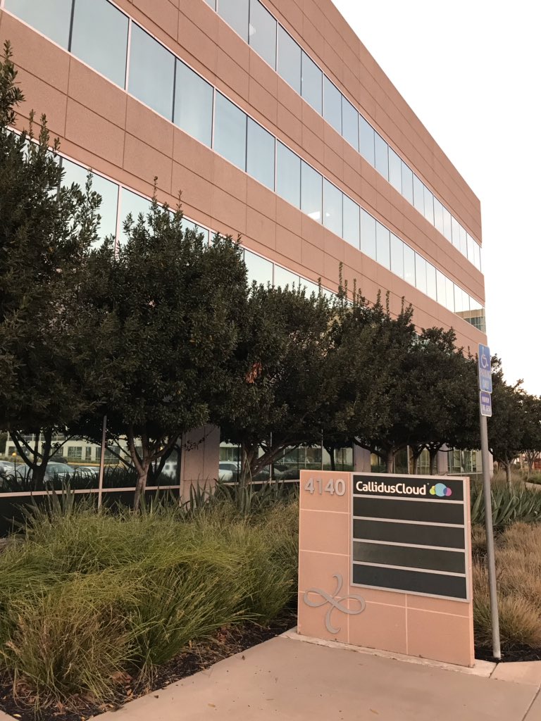 sniths's tweet photo. Long day but lot of productive discussions Go @SAP_CX #CallidusCloud - we have an amazing product portfolio set to win https://t.co/Q5H0nJtofZ